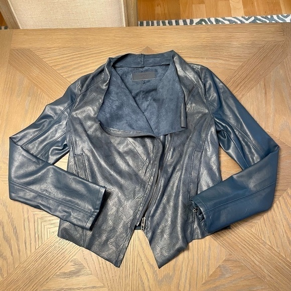 ANTHROPOLOGIE blank NYC blue snake faux leather jacket - Picture 9 of 11